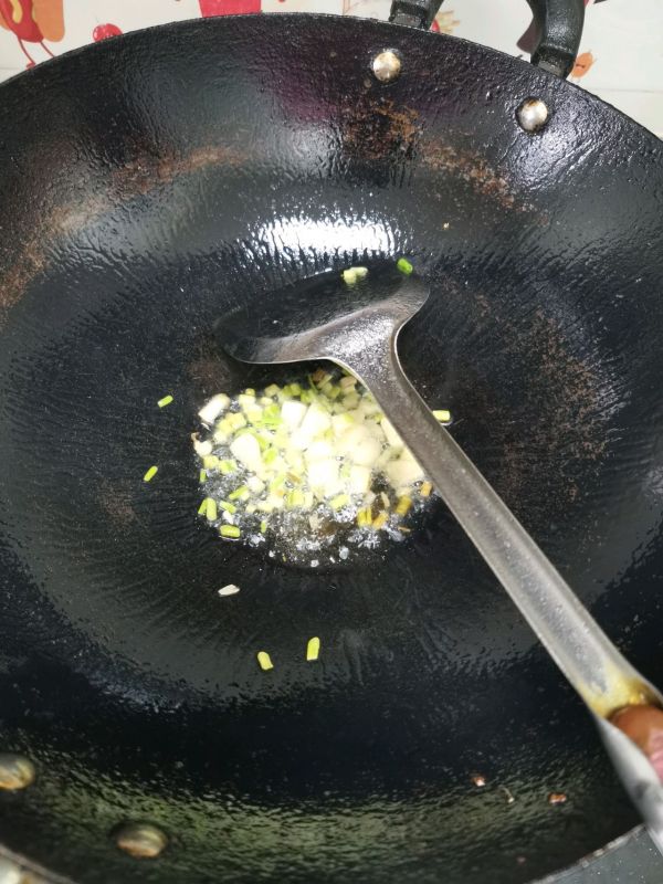 西红柿炒金针菇