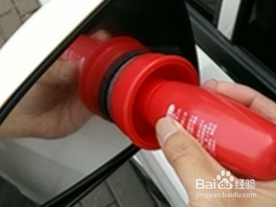 下雨天后视镜看不见了怎么办