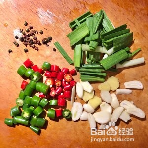 小炒鸡腿肉怎么做