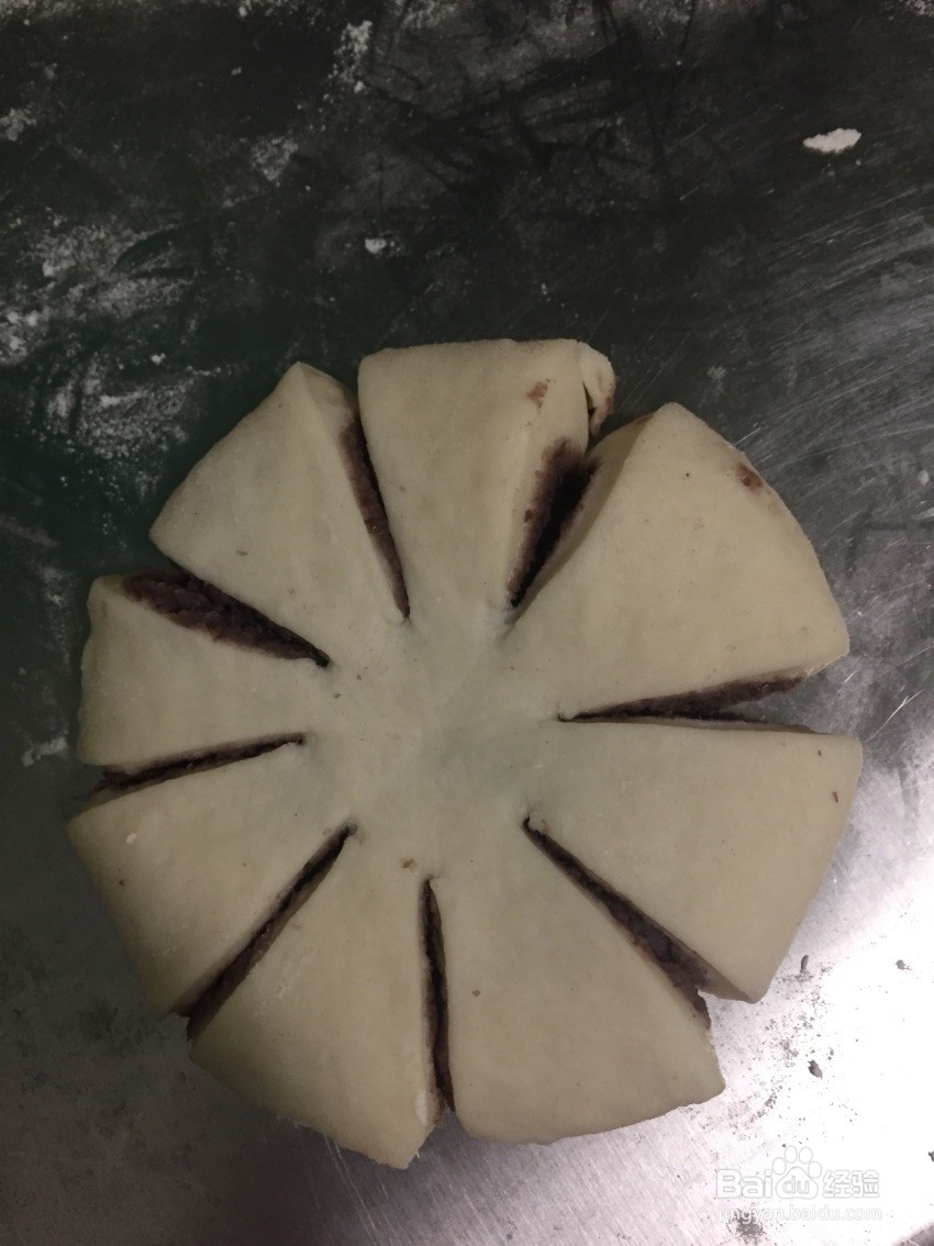 花朵豆沙面包怎么做