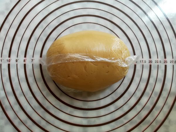 红豆沙蛋黄月饼