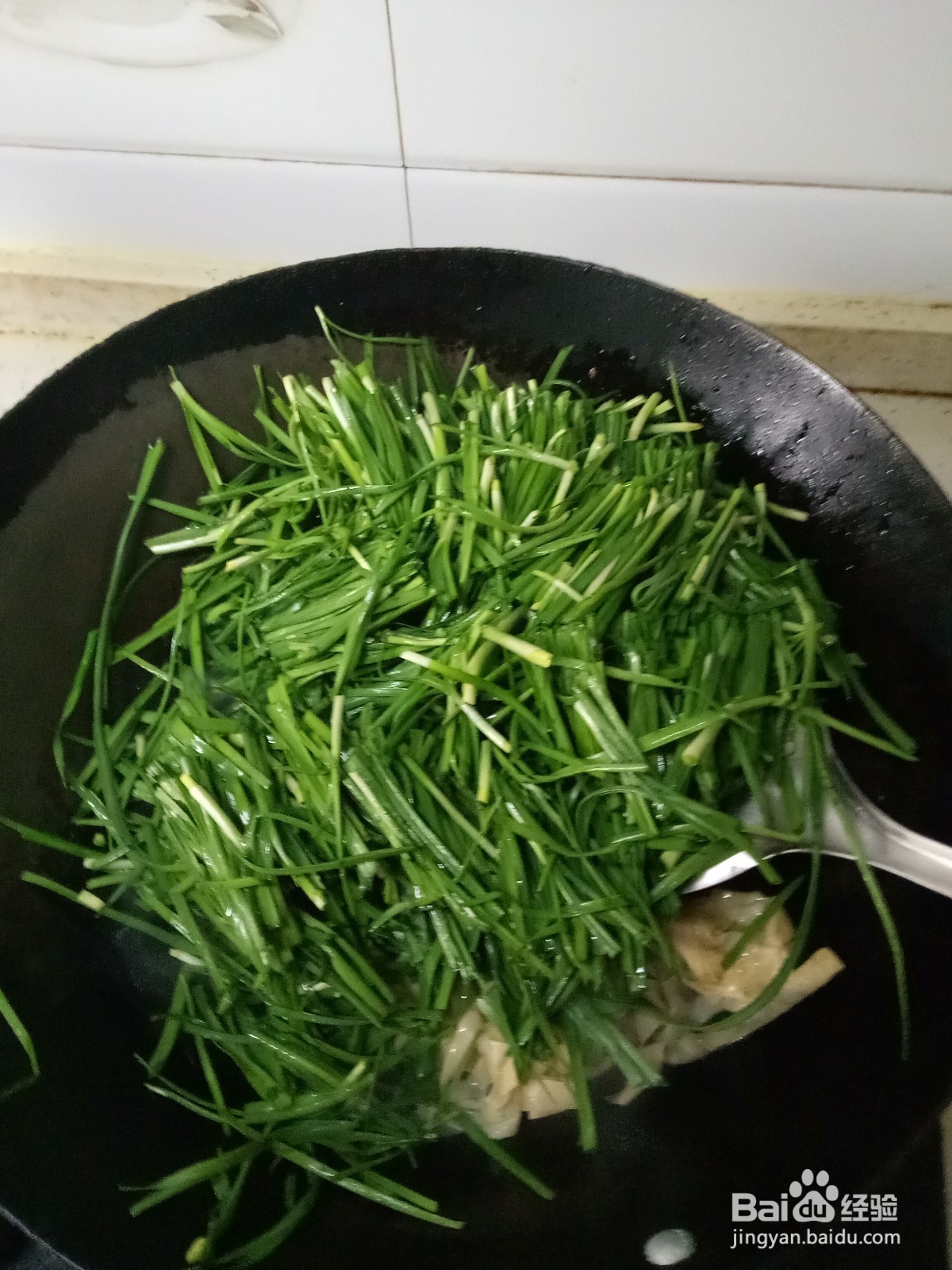 韭菜炒豆腐皮