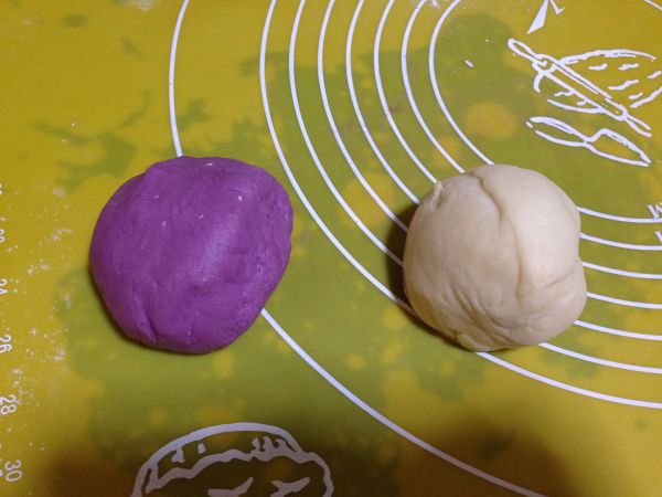 双色紫薯芝士卷