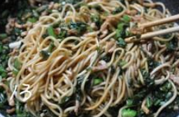 雪菜肉丝乌冬面做法
