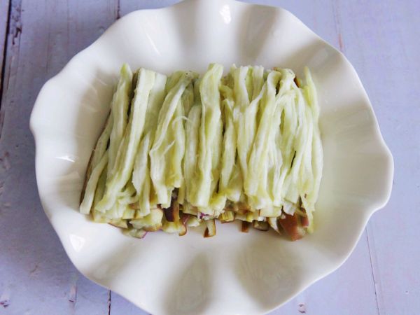 麻辣手撕凉拌茄子