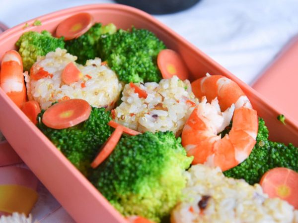 时蔬藜麦胚芽米便当