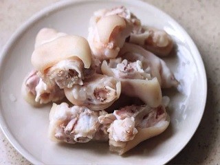 老妈蹄花汤怎么做?