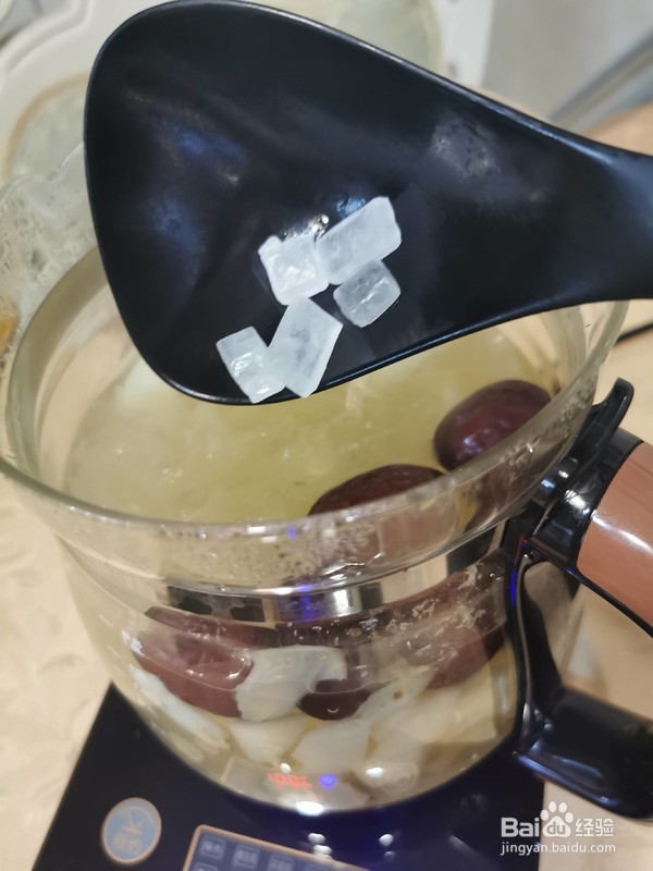 银耳百合雪莉红枣汤