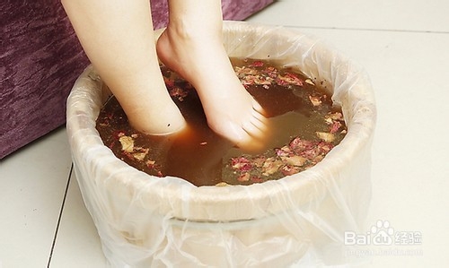 如何祛除脚气和鞋子异味