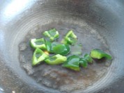 焦溜豆腐的做法