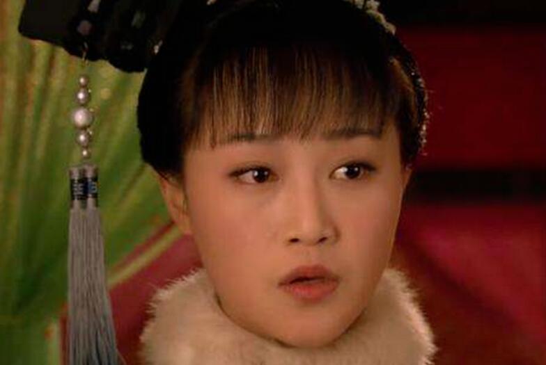 甄嬛传,甄嬛的两个丫头下人叫什吗名字