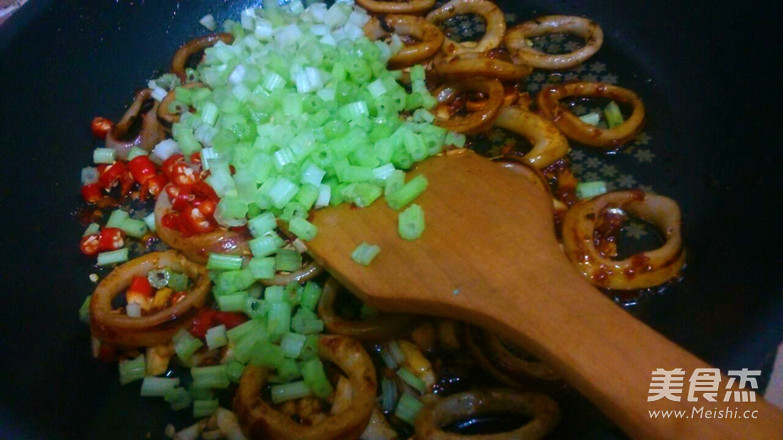 香煎鱿鱼圈的做法