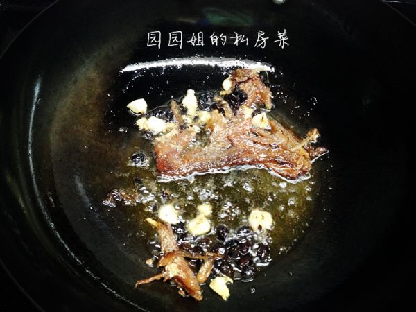 豆豉鲮鱼油麦菜