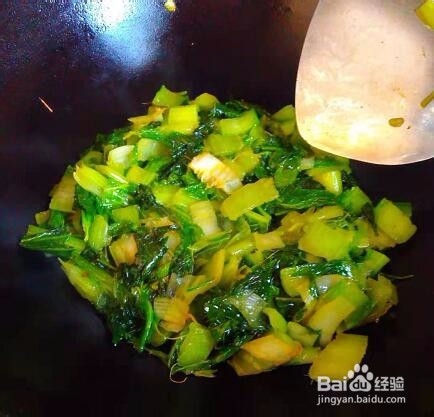 如何把白菜炒出来吃？