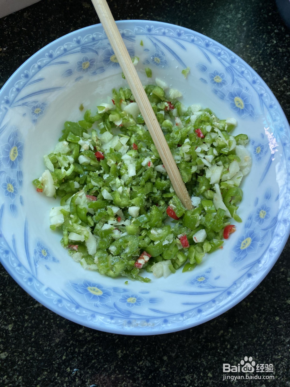 凉拌苦笋的做法