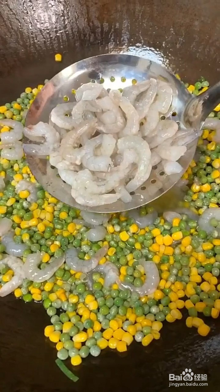 如何制作鱿鱼包饭？