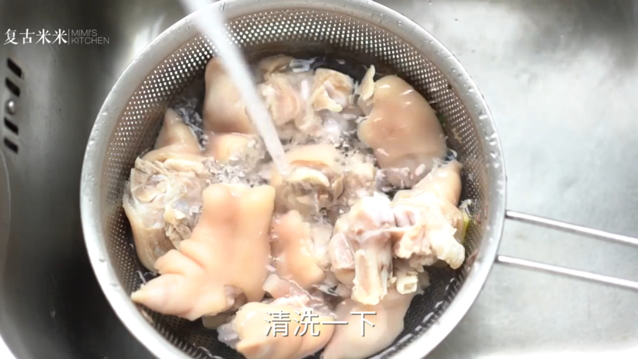 如何制作老妈蹄花