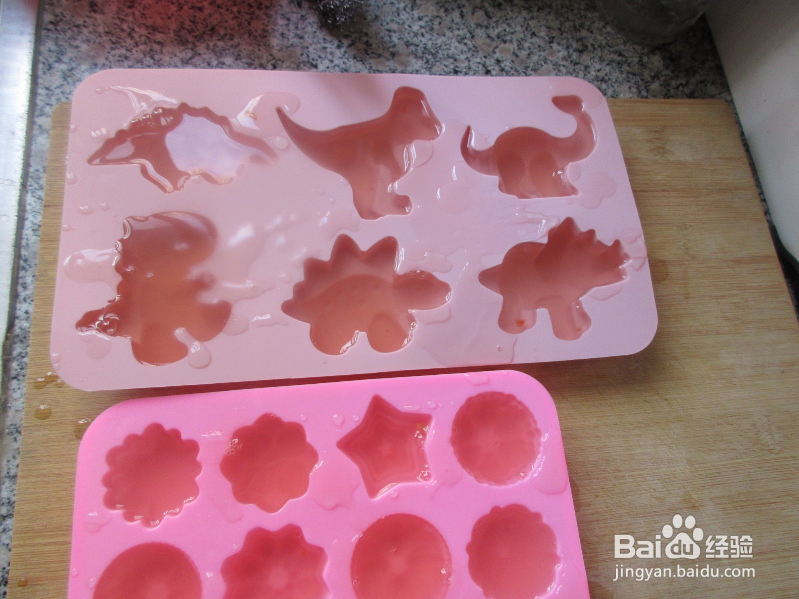 怎么做好吃的水晶恐龙果冻