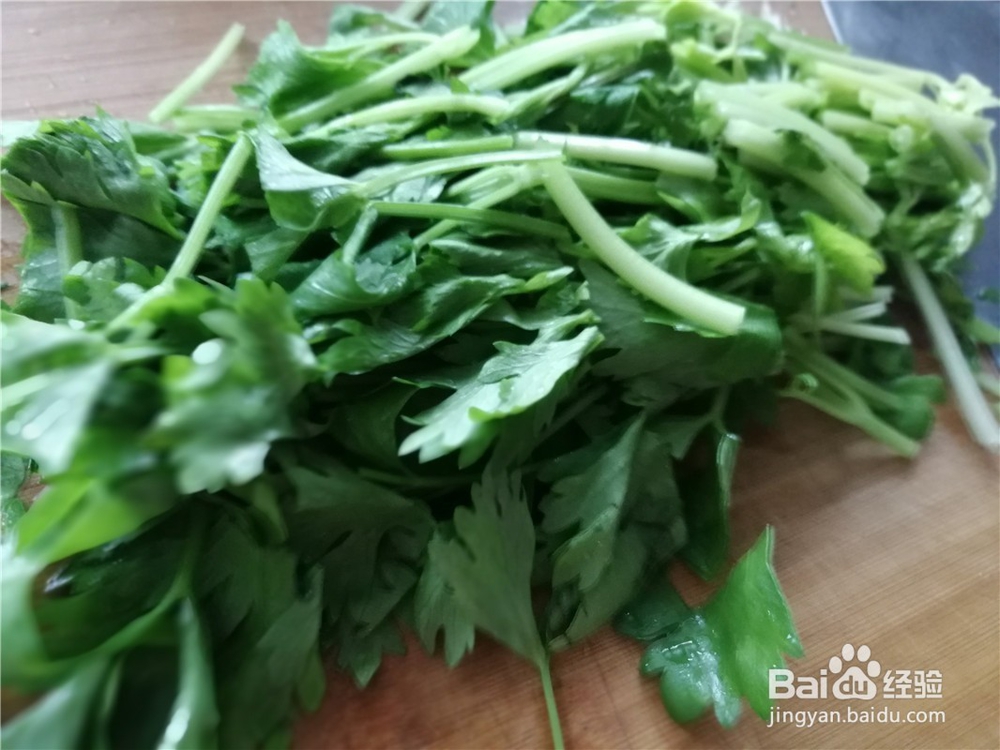 芹菜段拌猪肉丝