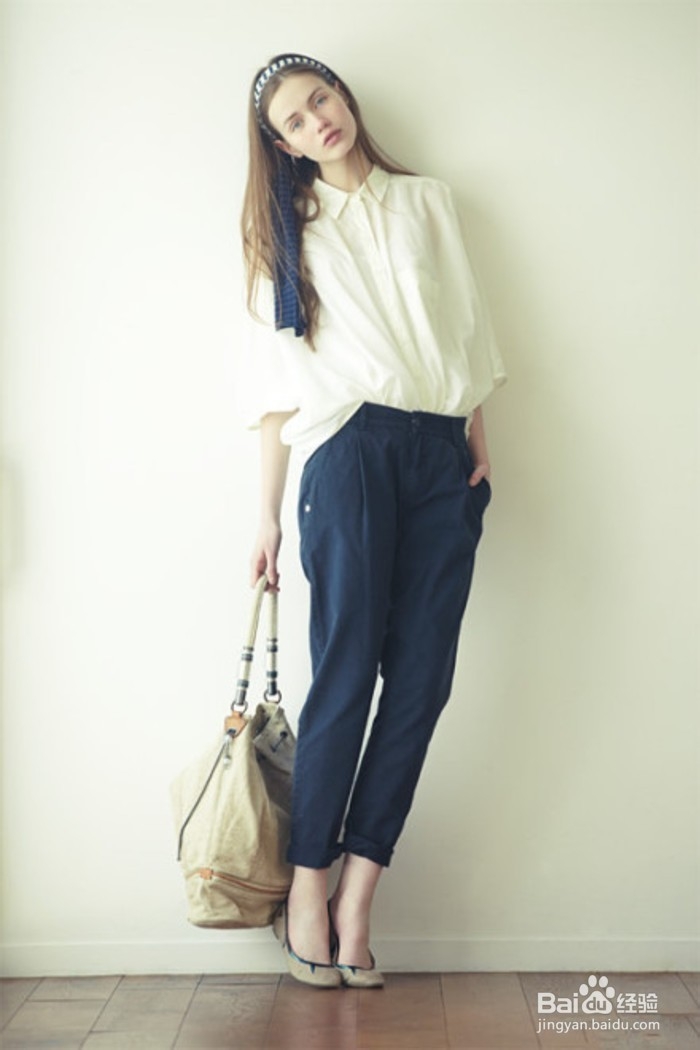 基础白衬衫的花样搭配