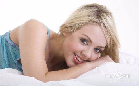 乳腺癌的特征有哪些？患乳腺癌的病因