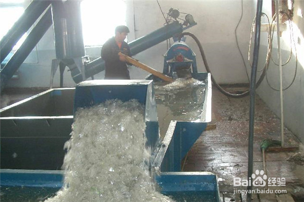 如何分拣废塑料？