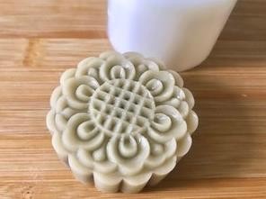 红豆沙月饼的简单做法