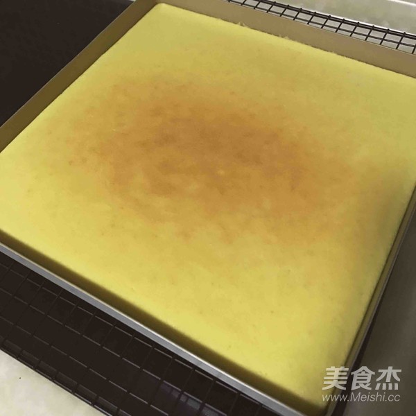 戚风蛋糕卷的做法