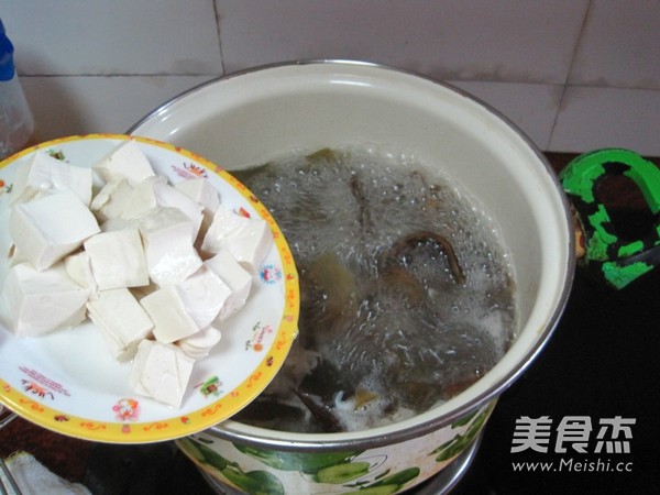 豆腐海带蛤蜊汤