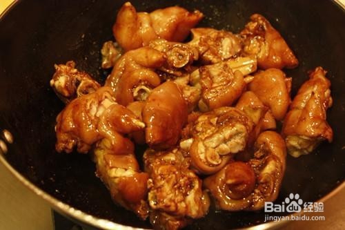 如何做好吃的黄豆炖猪蹄！