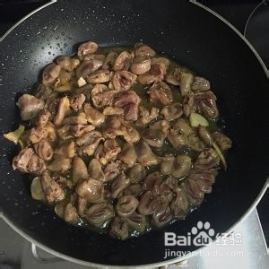 教你怎么做啤酒鸡心炒洋葱