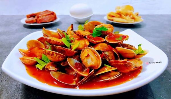 蒜蓉辣椒酱炒花甲