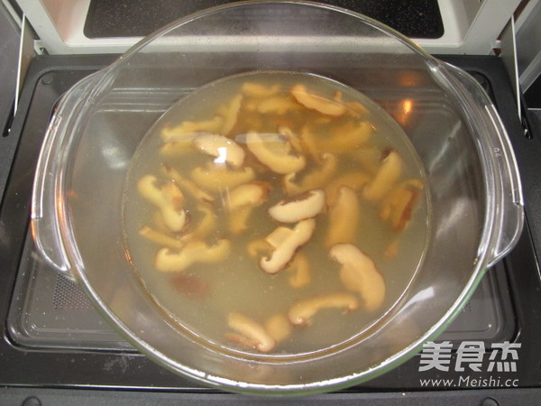 香菇肥牛乌冬面
