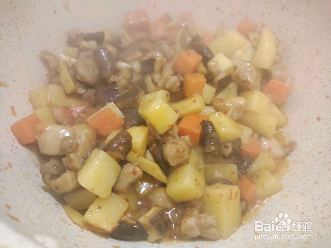 家常小炒辣炒土豆鸡丁的做法
