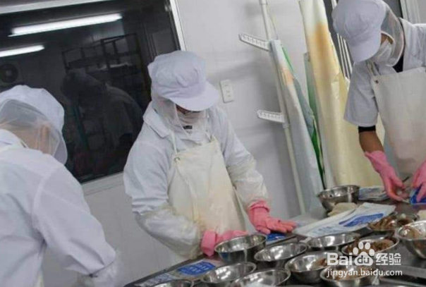 如何理解个人与社会的辩证关系？