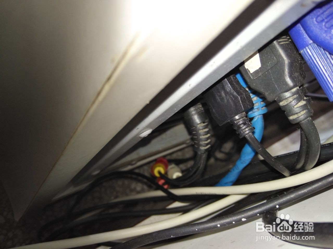 光猫可以直接连接电脑吗?可以直接连网络电视吗