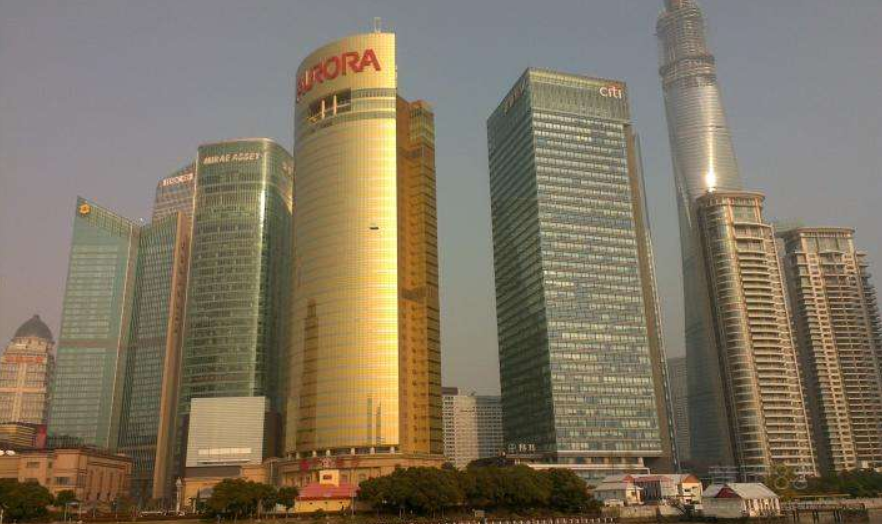 上海外滩有个“震旦”的那栋楼，很显眼，那楼为什么叫做震旦啊