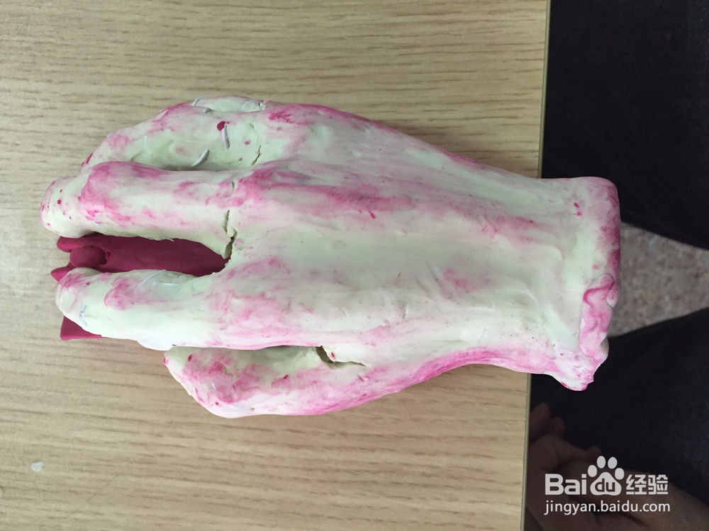 如何用橡皮泥捏手的模型