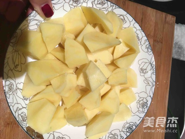 红烧土豆鸡块