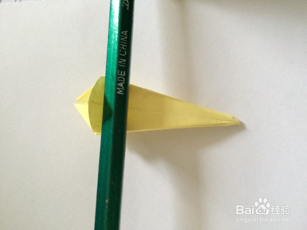 怎样手工折叠出漂亮的百合花