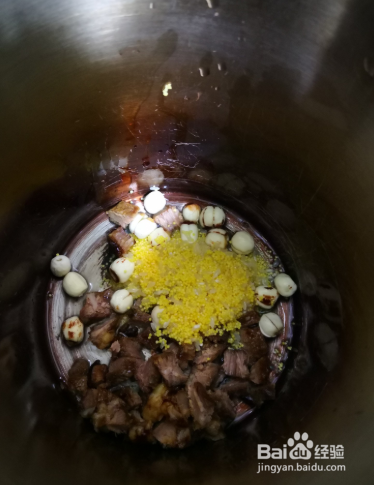 莲子牛肉羹的做法