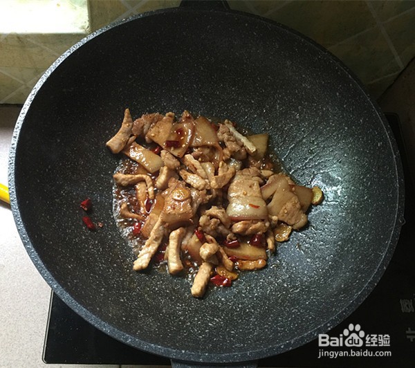 藠头炒五花肉的做法