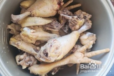 如何做小鸡炖蘑菇?