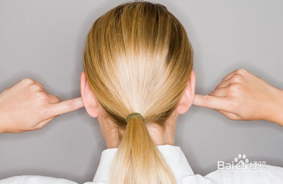 健康生活常识--巧除耳朵里的水