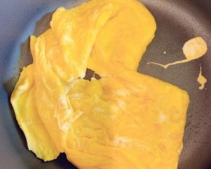 教你怎么做木耳炒鸡蛋