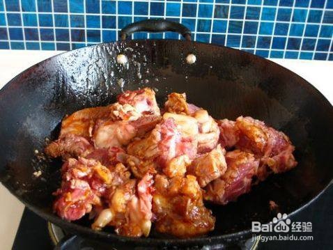 排骨烧萝卜的做法