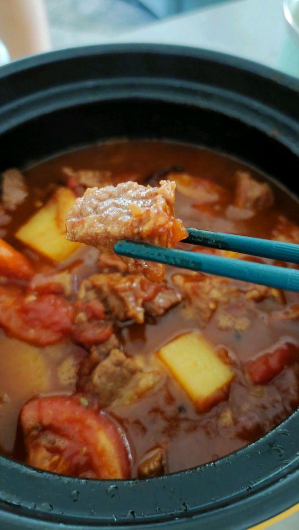 蕃茄土豆炖牛腩