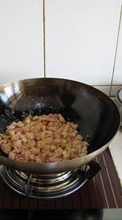 饭店最受欢迎的菜------宫保鸡丁怎么做