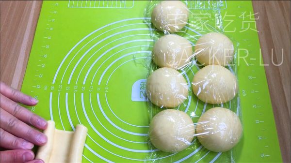 超松软牛奶面包