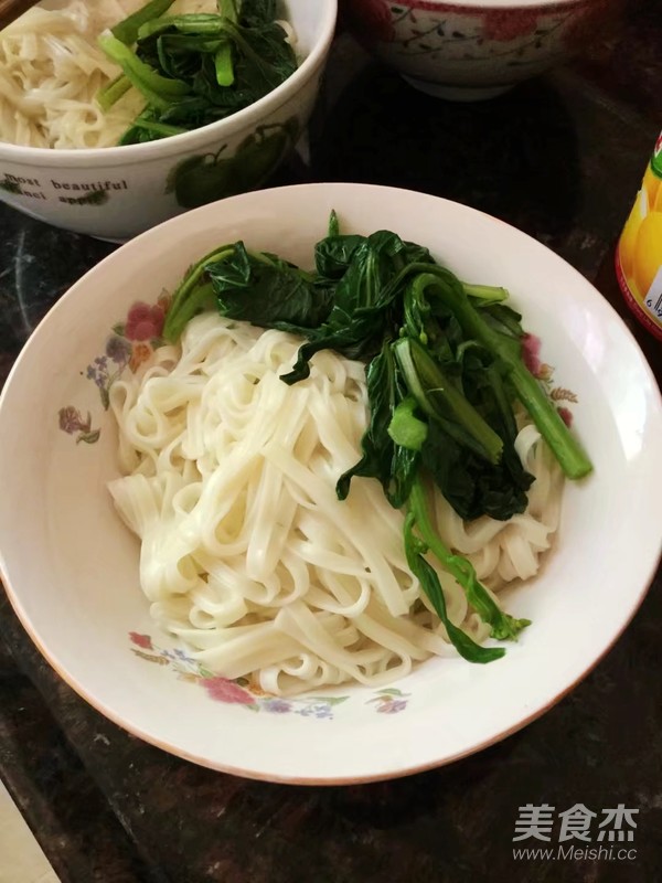炸酱青菜面的做法